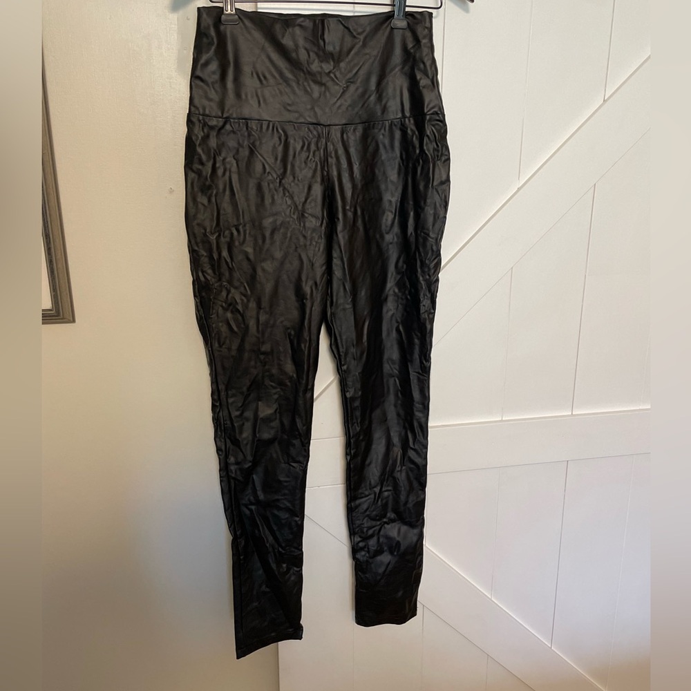 Daisy Mae Faux Leather Leggings Size Large
